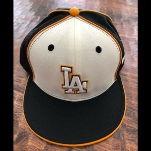 New Era 59 Fifty LA Dodgers // 7 1/4 // OBO